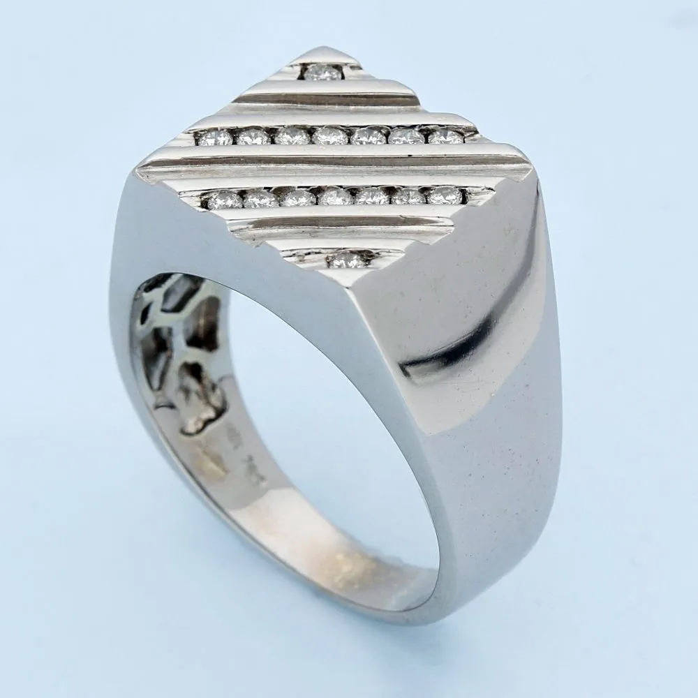 18ct White Gold Diamond Square Signet Ring