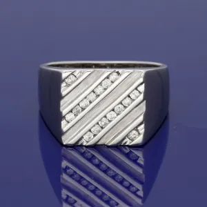 18ct White Gold Diamond Square Signet Ring