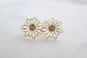 Daisy Stud Earrings