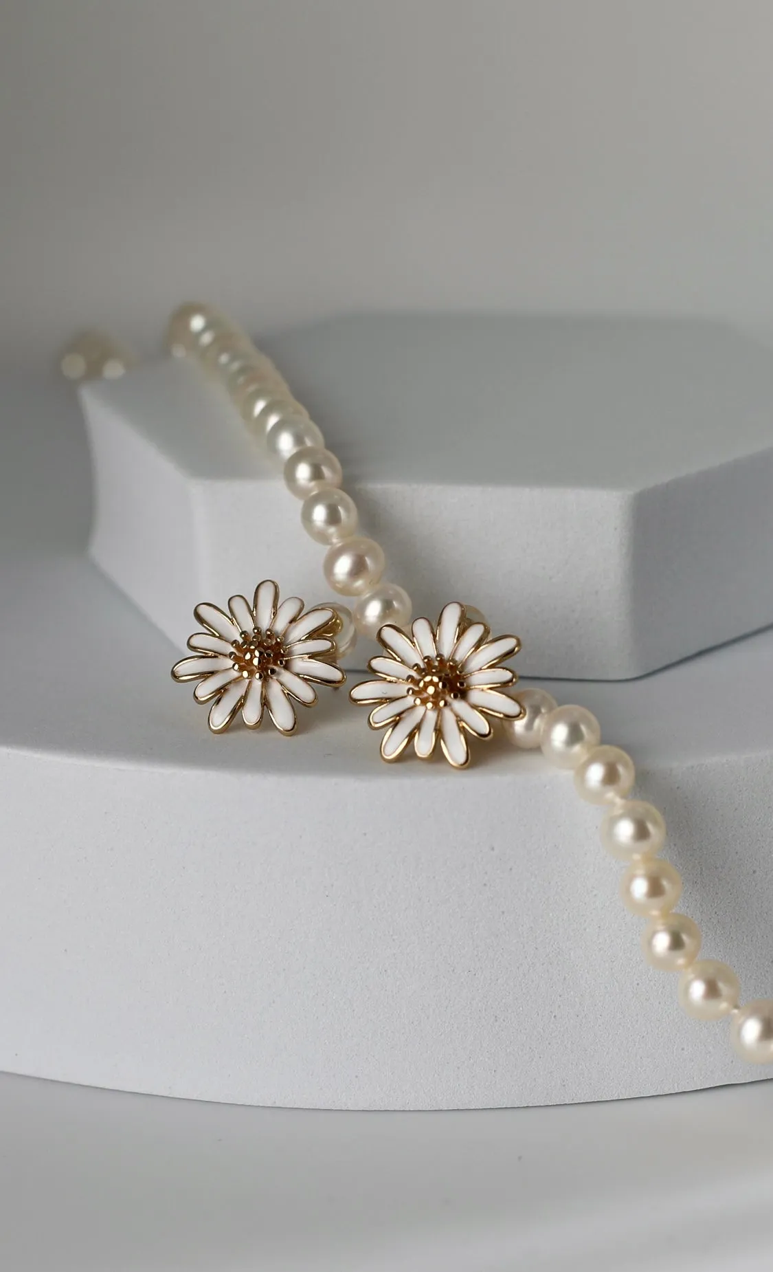 Daisy Stud Earrings