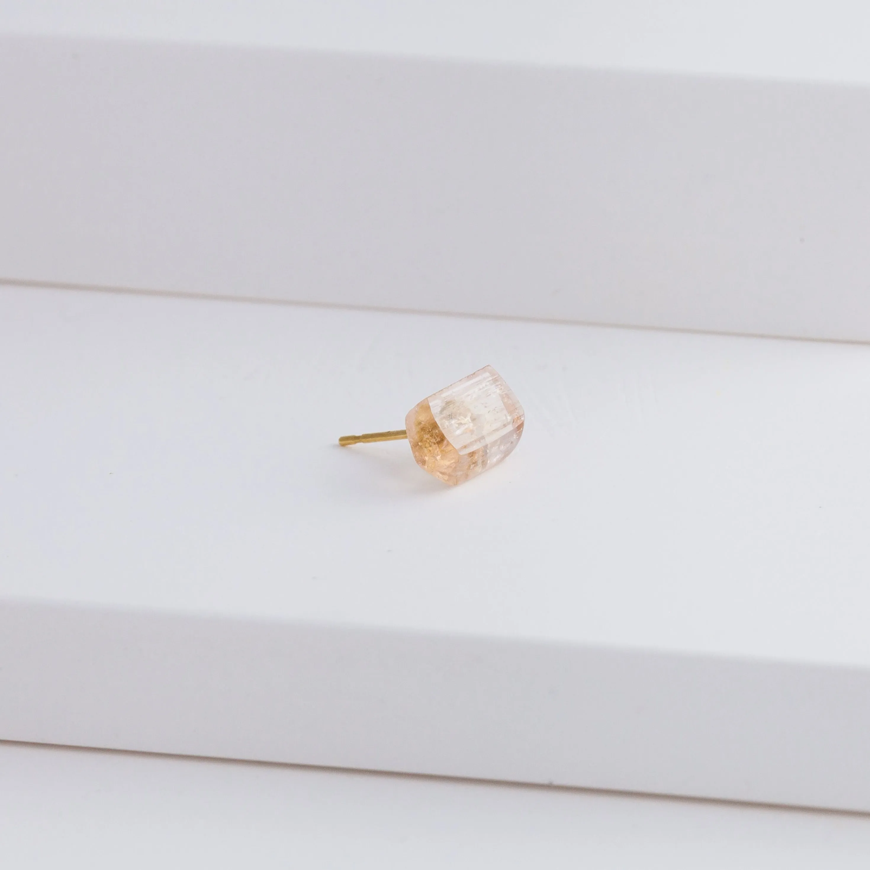 Rough stone imperial topaz stud