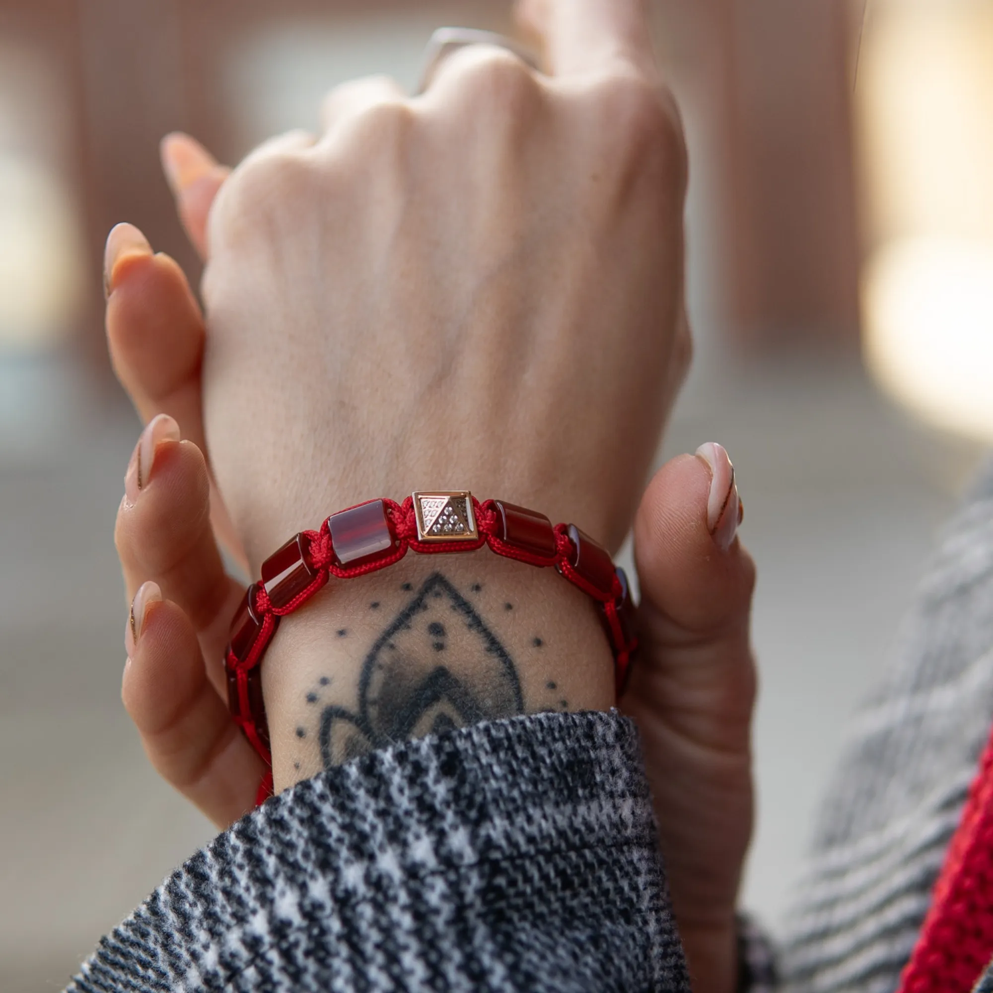 Women's RED AGATE Flat bead Bracelet